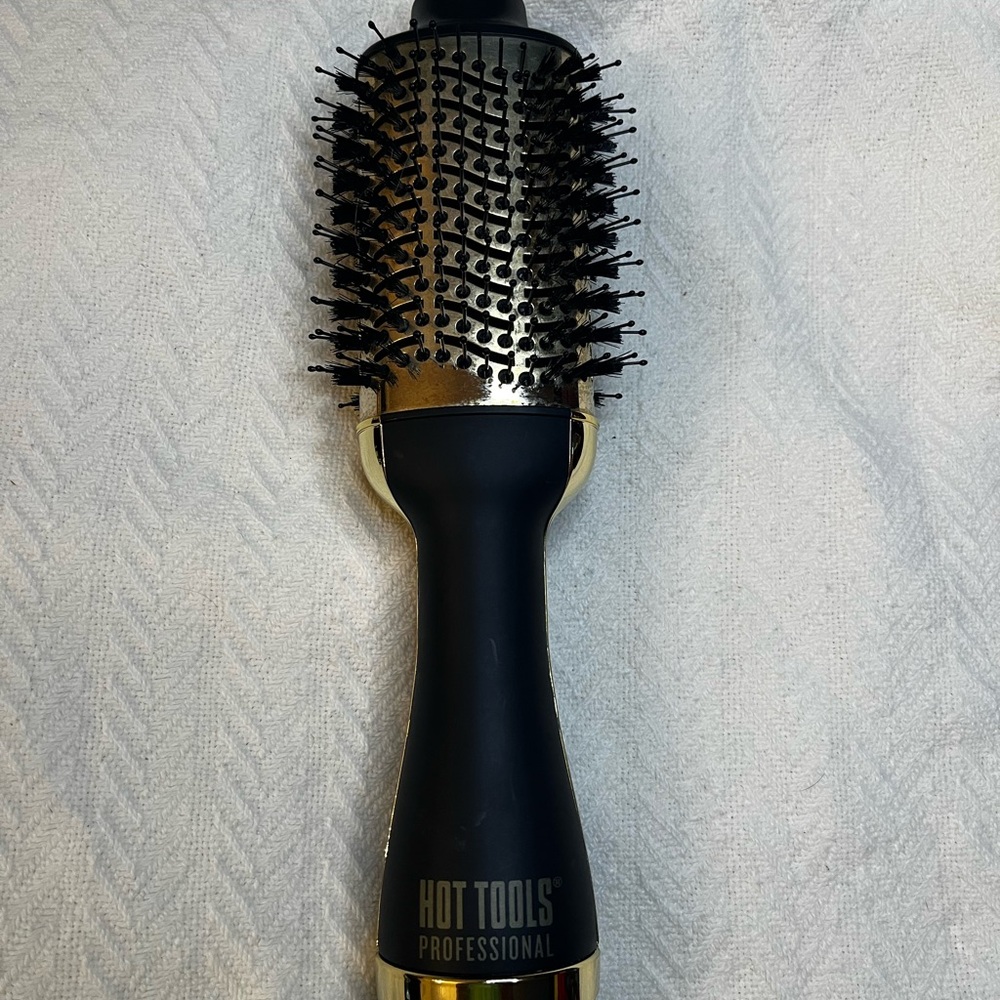 Professional Black and Gold Hot Air Brush